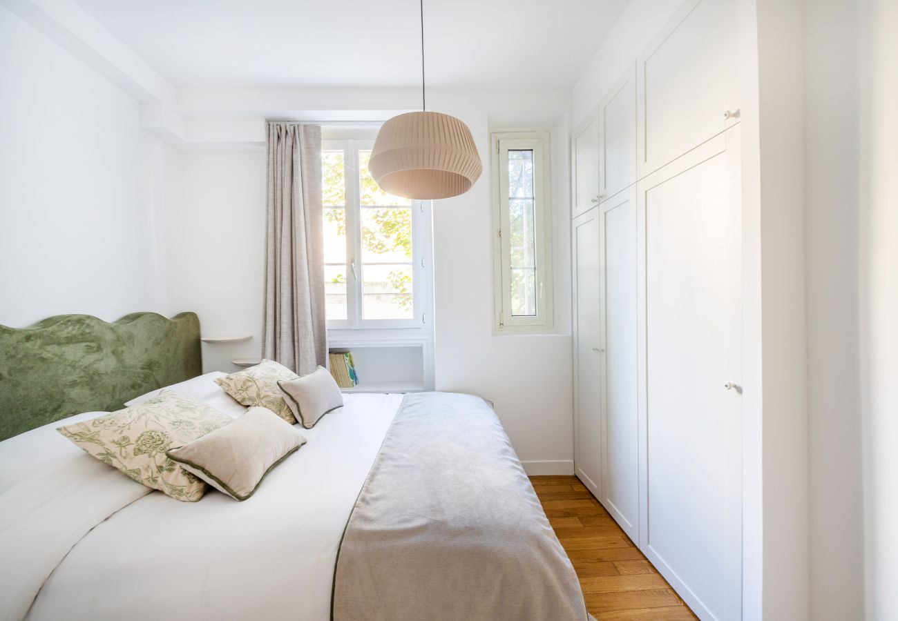 Apartment in Paris - Grenelle Design