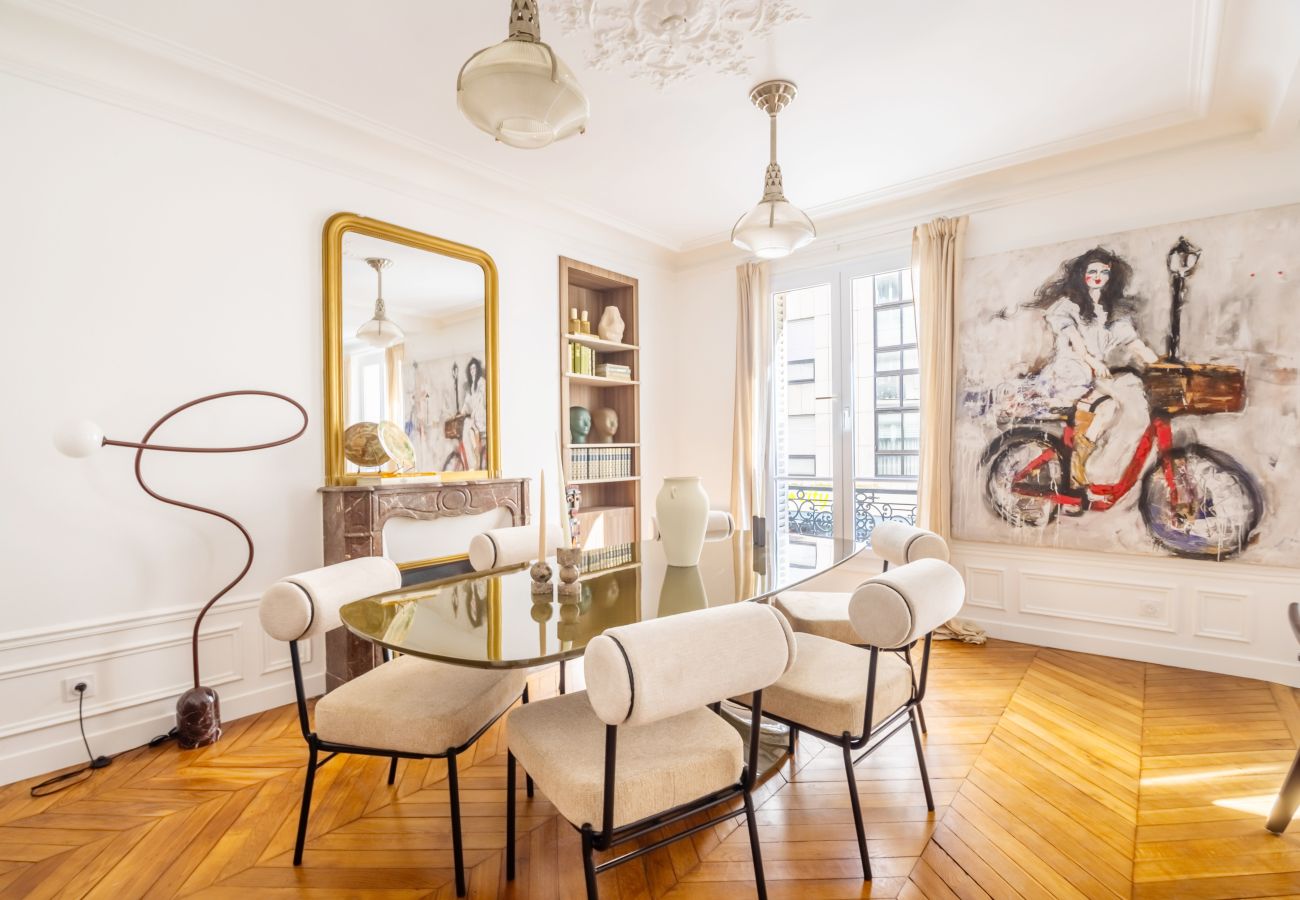 Apartment in Paris - Grenelle Design