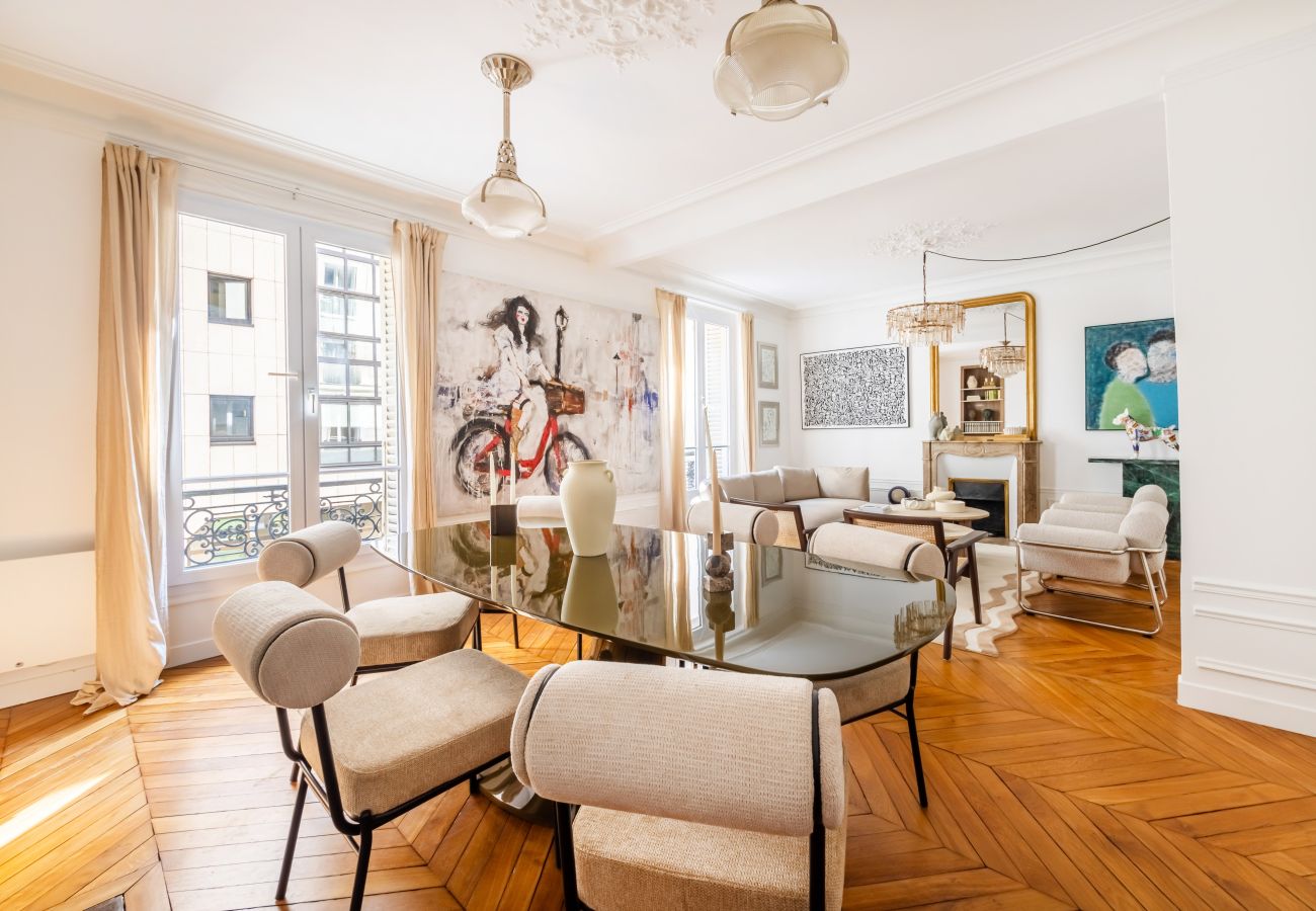 Apartment in Paris - Grenelle Design