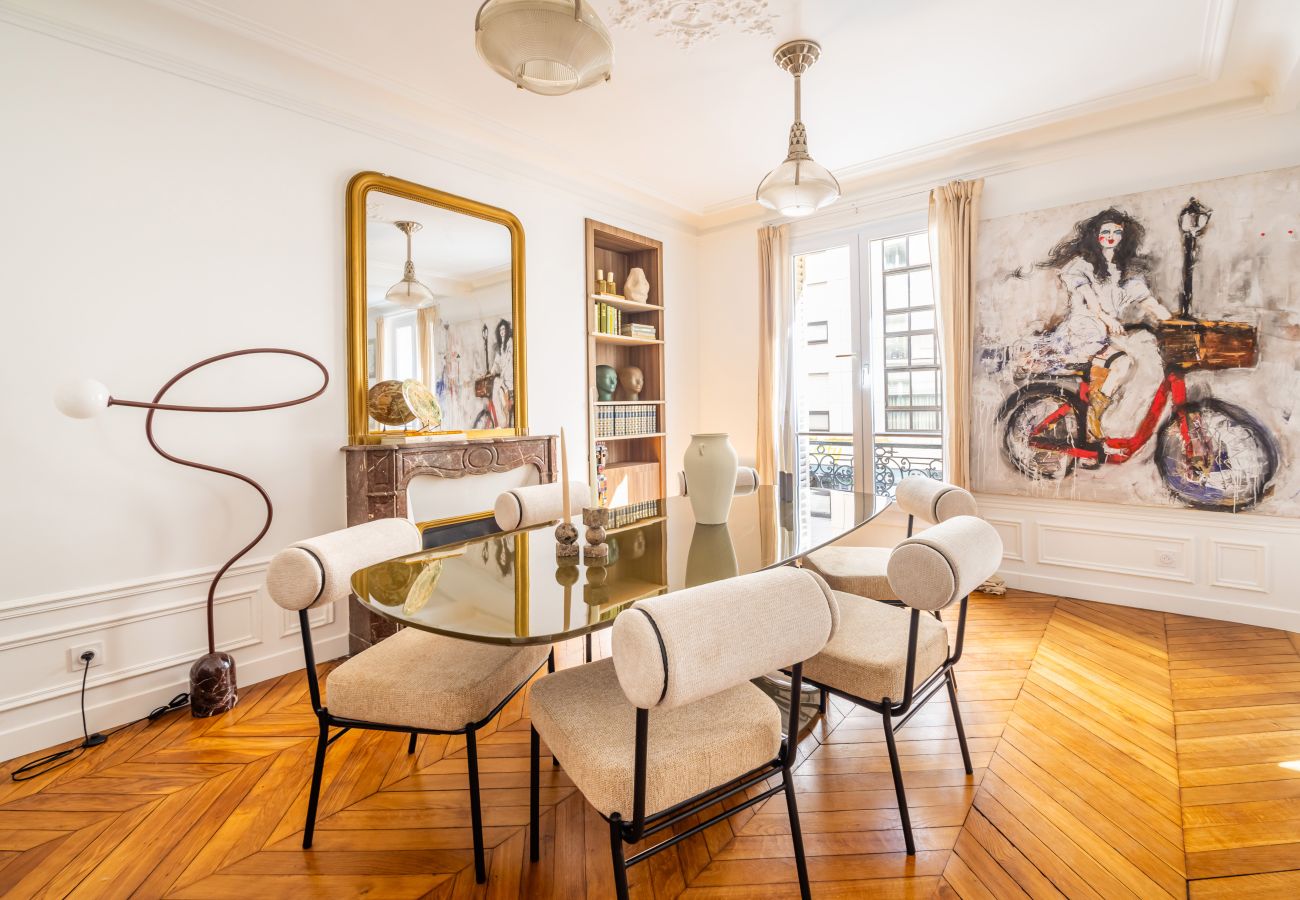 Apartment in Paris - Grenelle Design
