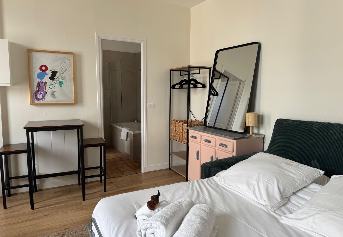 Apartment in Paris - Bonne Nouvelle Studio