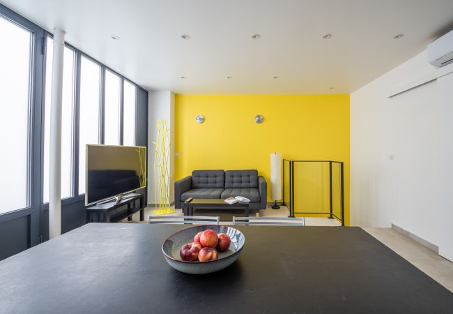 Apartment in Paris - Tour Eiffel Loft Apartment in Paris - Tour Eiffel Loft