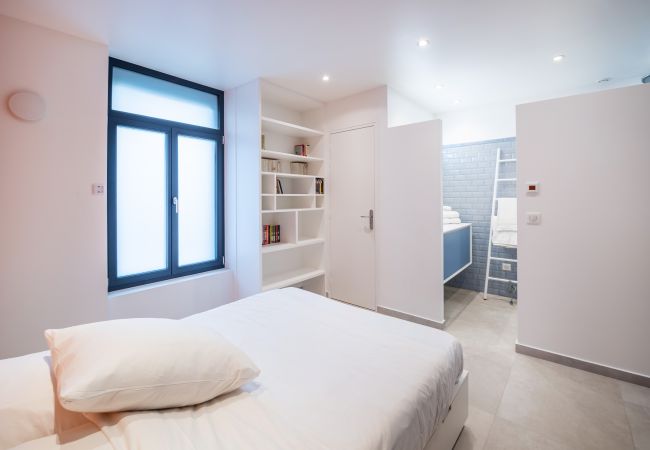 Apartment in Paris - Tour Eiffel Loft Apartment in Paris - Tour Eiffel Loft