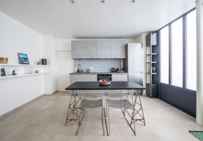 Apartment in Paris - Tour Eiffel Loft Apartment in Paris - Tour Eiffel Loft