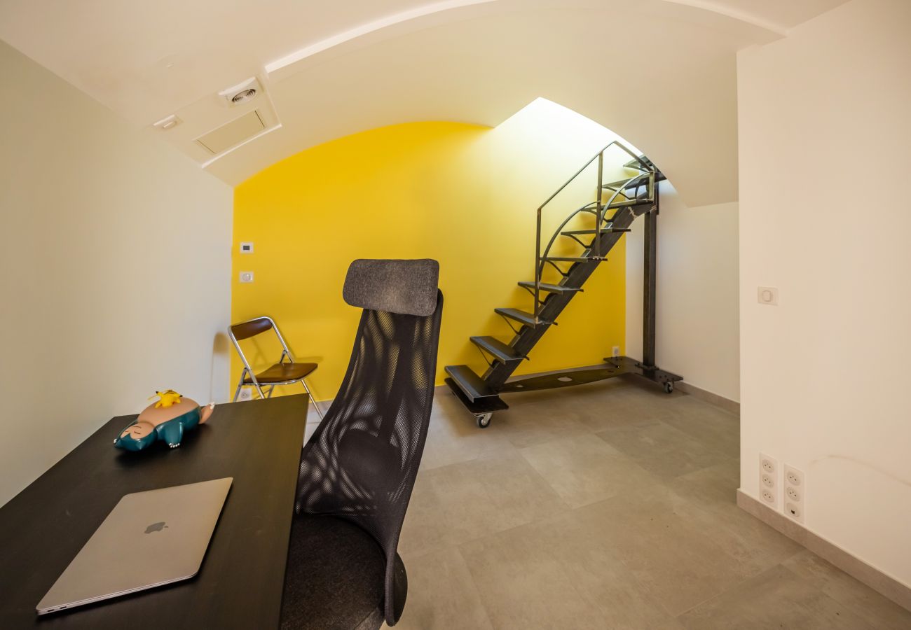 Apartment in Paris - Tour Eiffel Loft