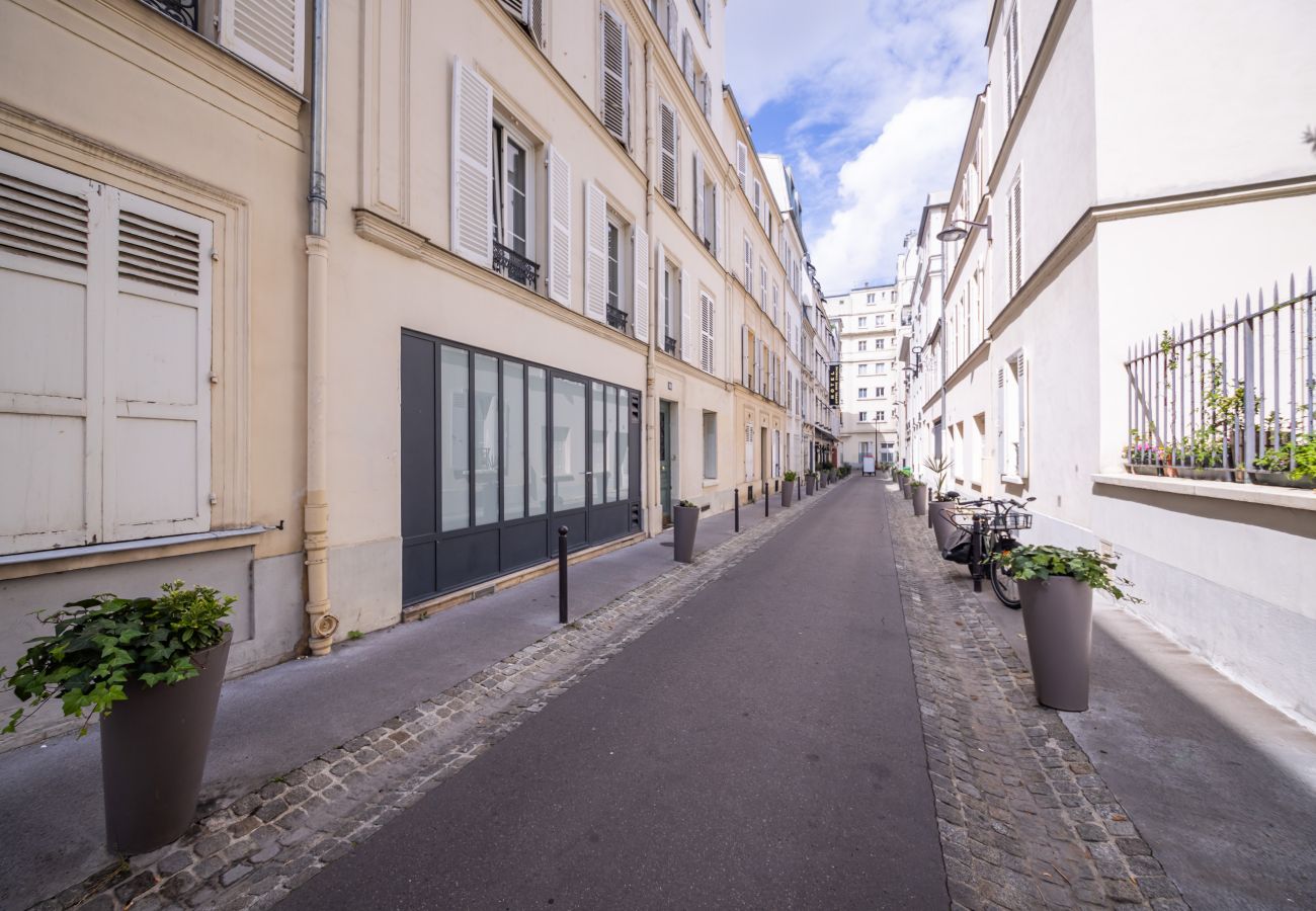 Apartment in Paris - Tour Eiffel Loft