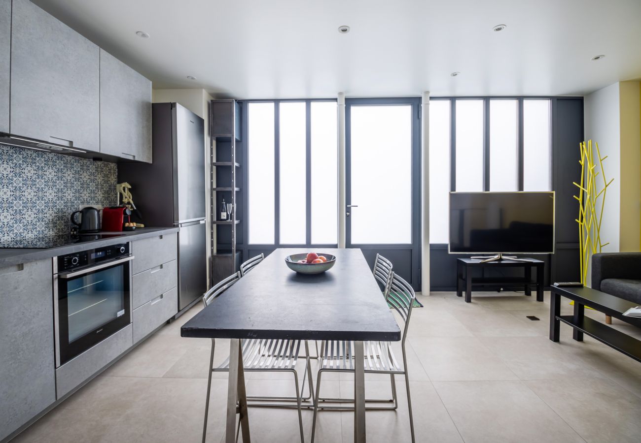 Apartment in Paris - Tour Eiffel Loft