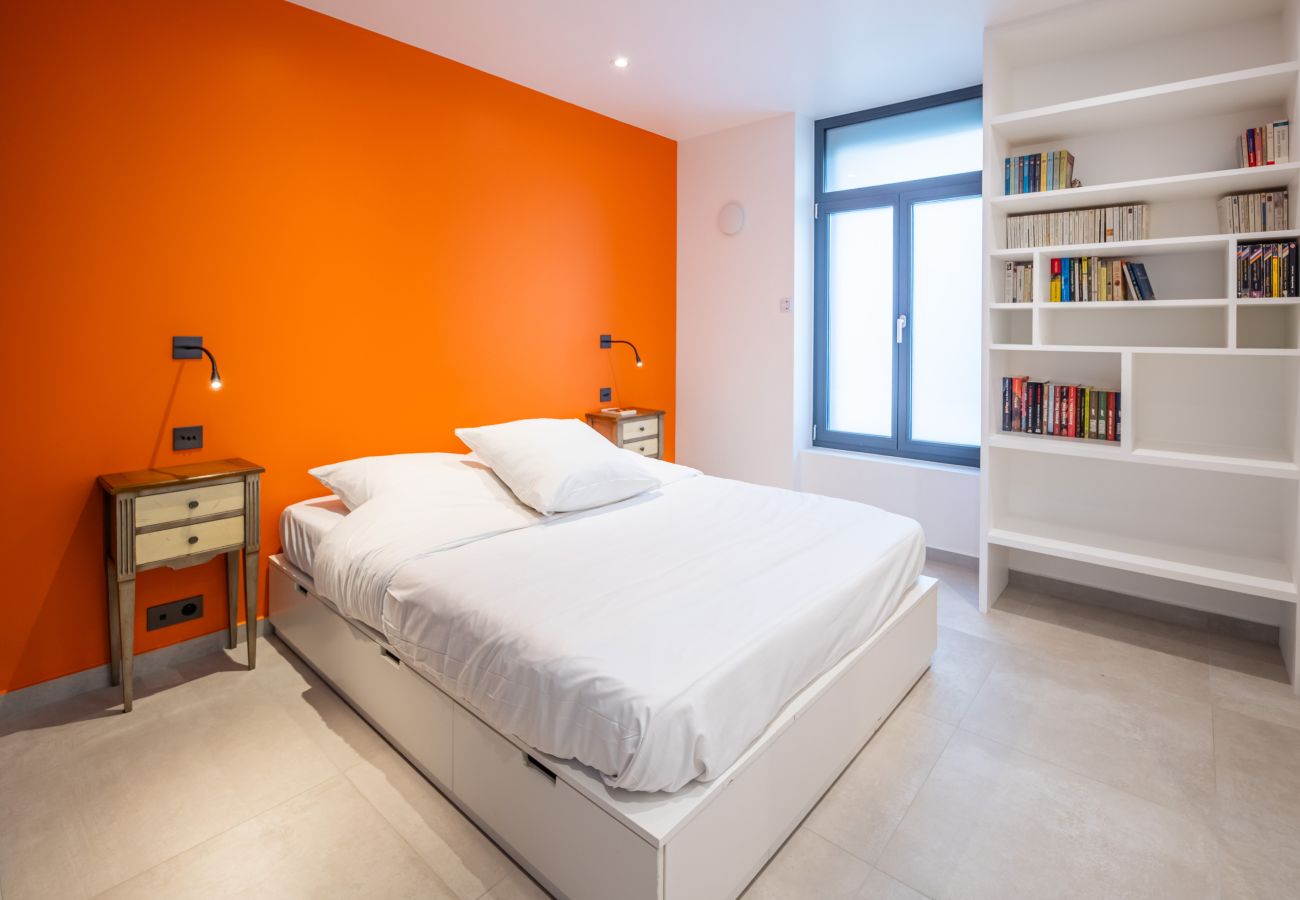 Apartment in Paris - Tour Eiffel Loft