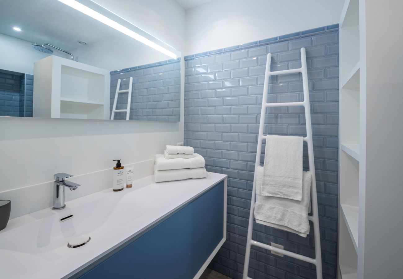 Apartment in Paris - Tour Eiffel Loft
