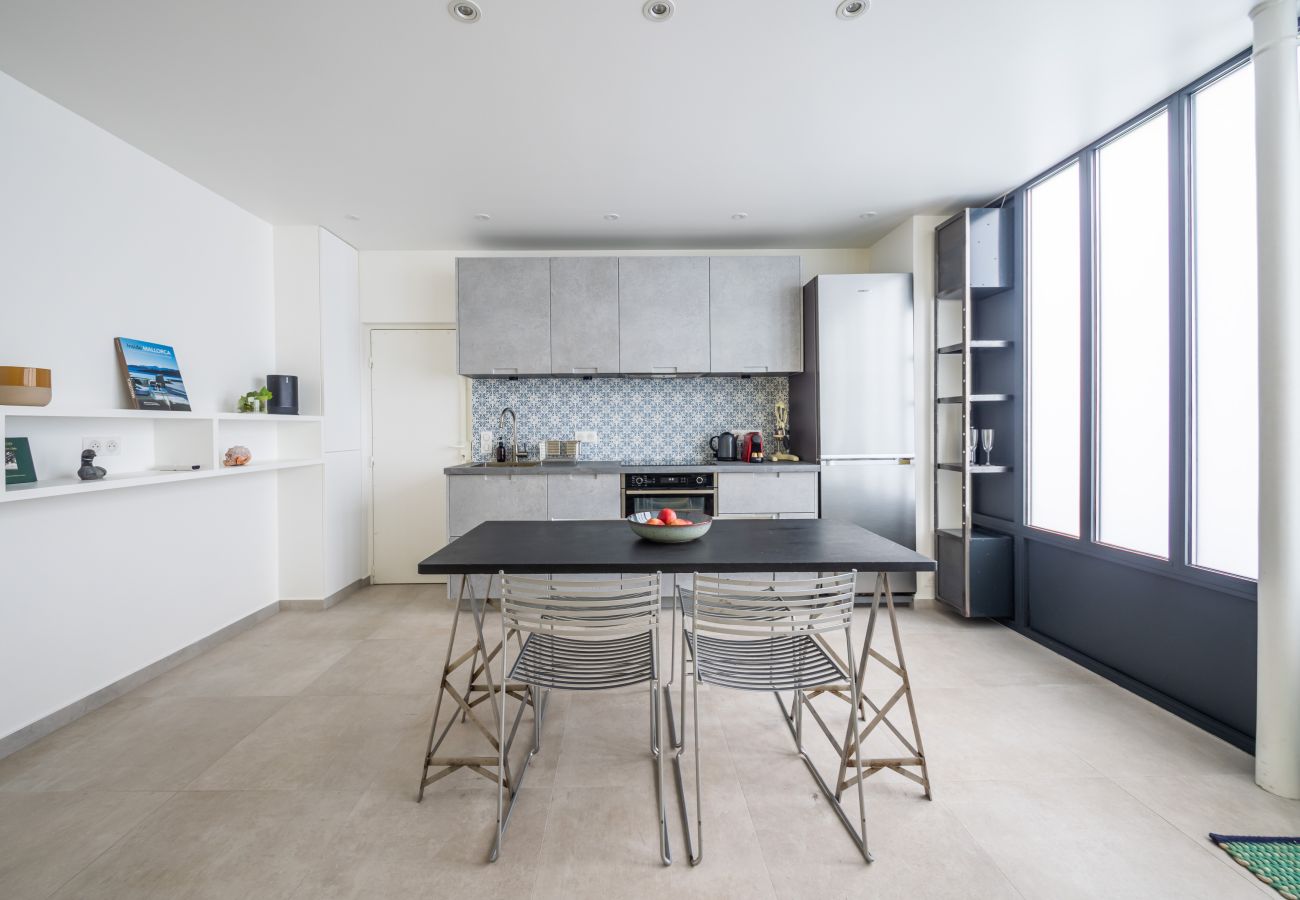 Apartment in Paris - Tour Eiffel Loft