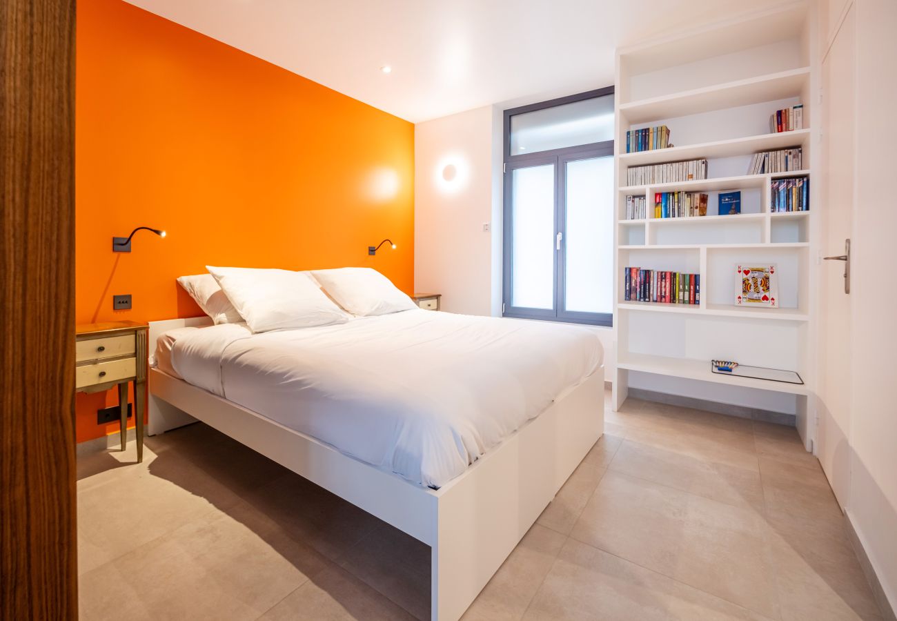 Apartment in Paris - Tour Eiffel Loft