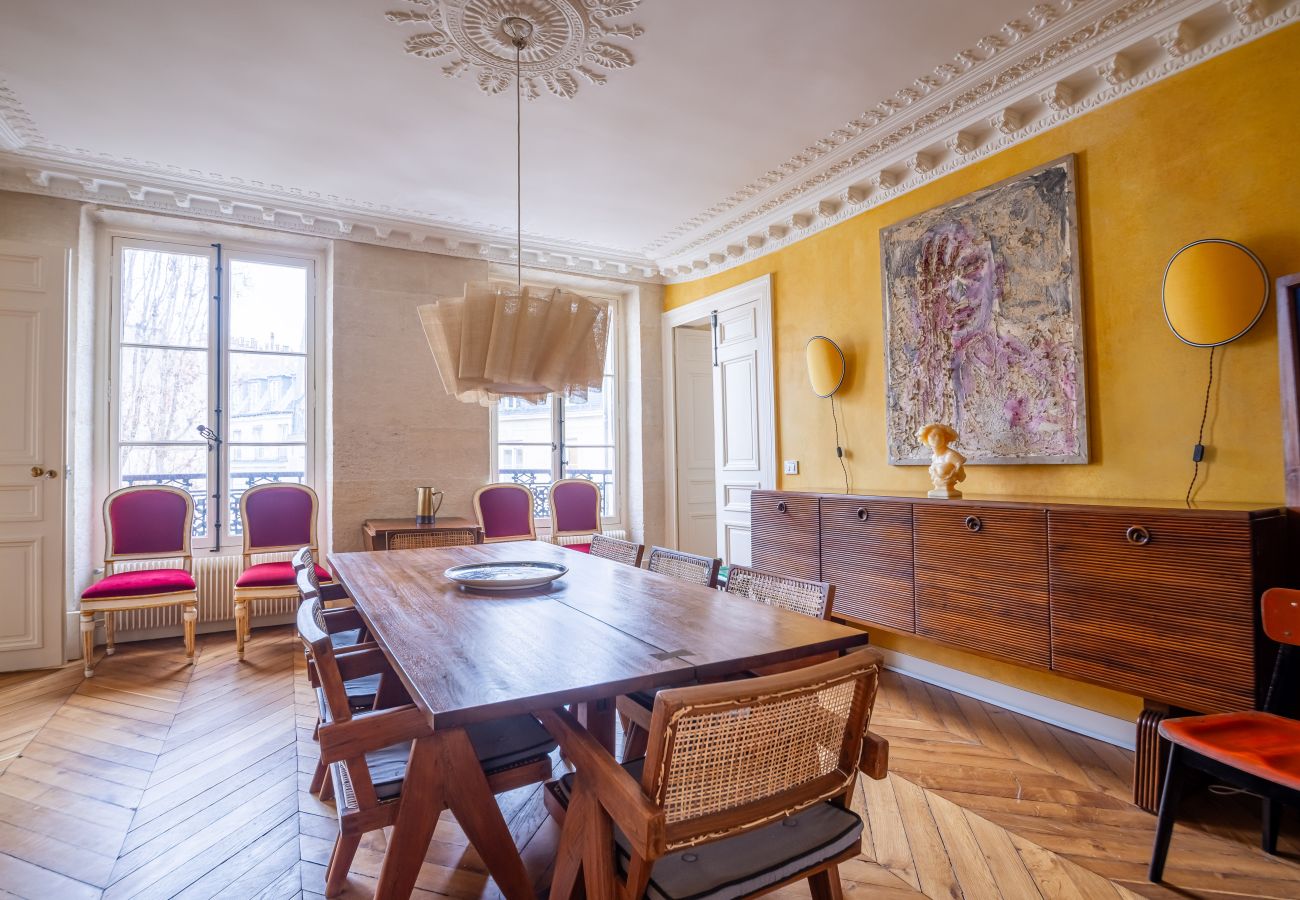 Apartment in Paris - Saint Germain Artiste