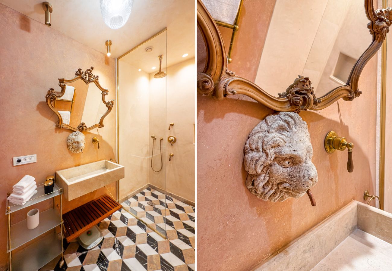 Apartment in Paris - Saint Germain Artiste