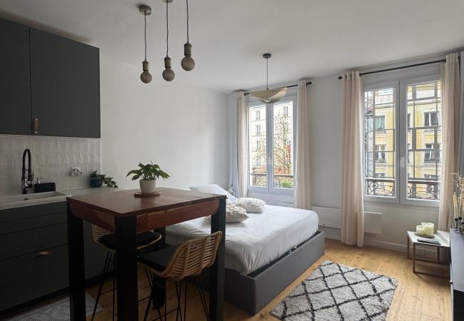  in Paris - Belleville Studio