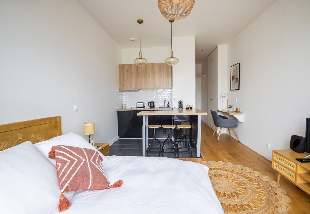 Apartment in Paris - Madeleine Studio