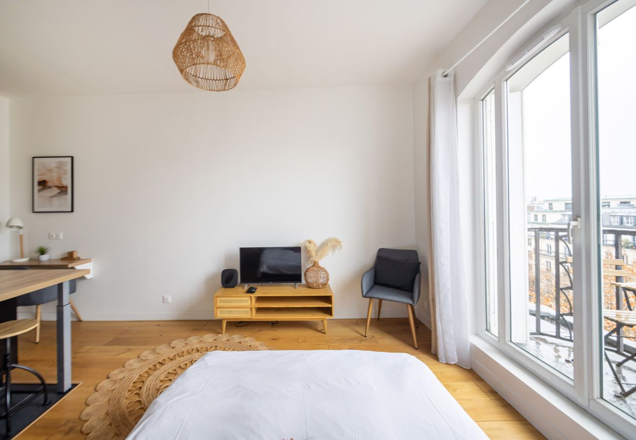 Apartment in Paris - Madeleine Studio