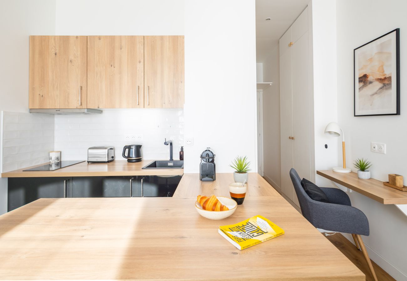 Apartment in Paris - Madeleine Studio