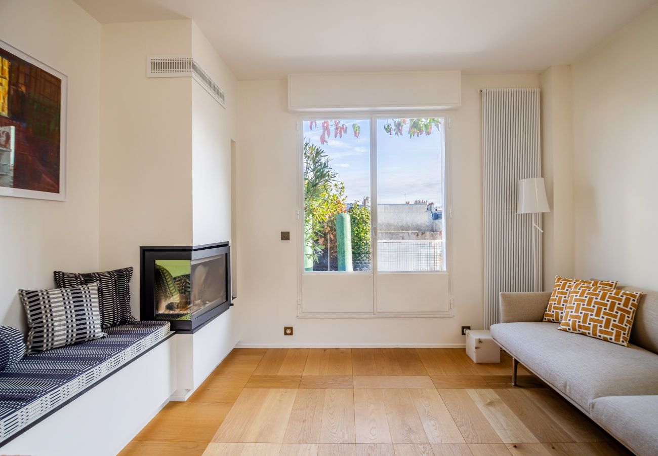 Apartment in Paris - Montparnasse Design