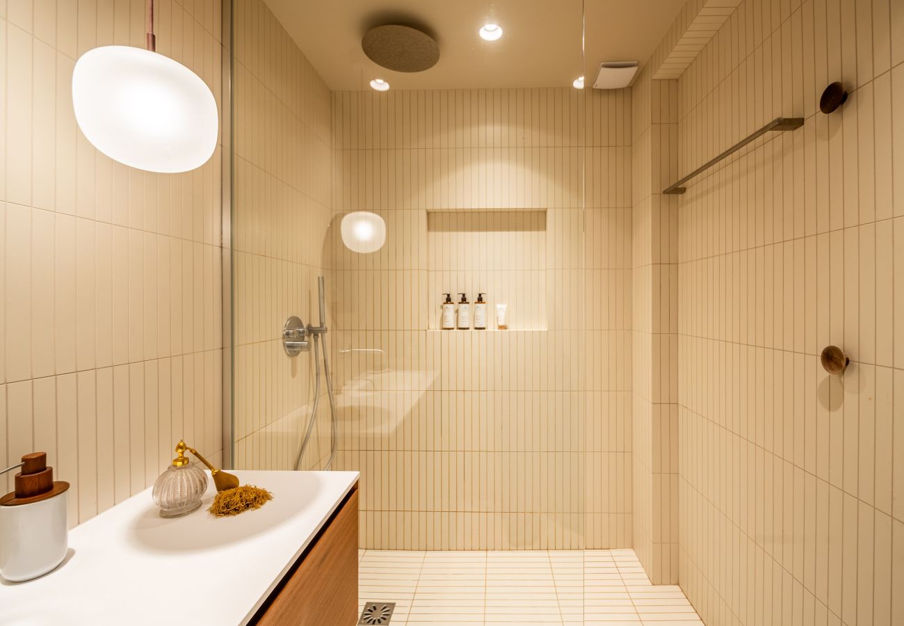 Apartment in Paris - Montparnasse Design